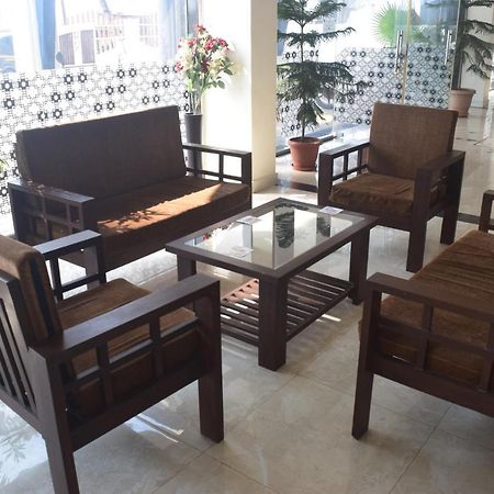 Hotel Murud Marina Екстериор снимка
