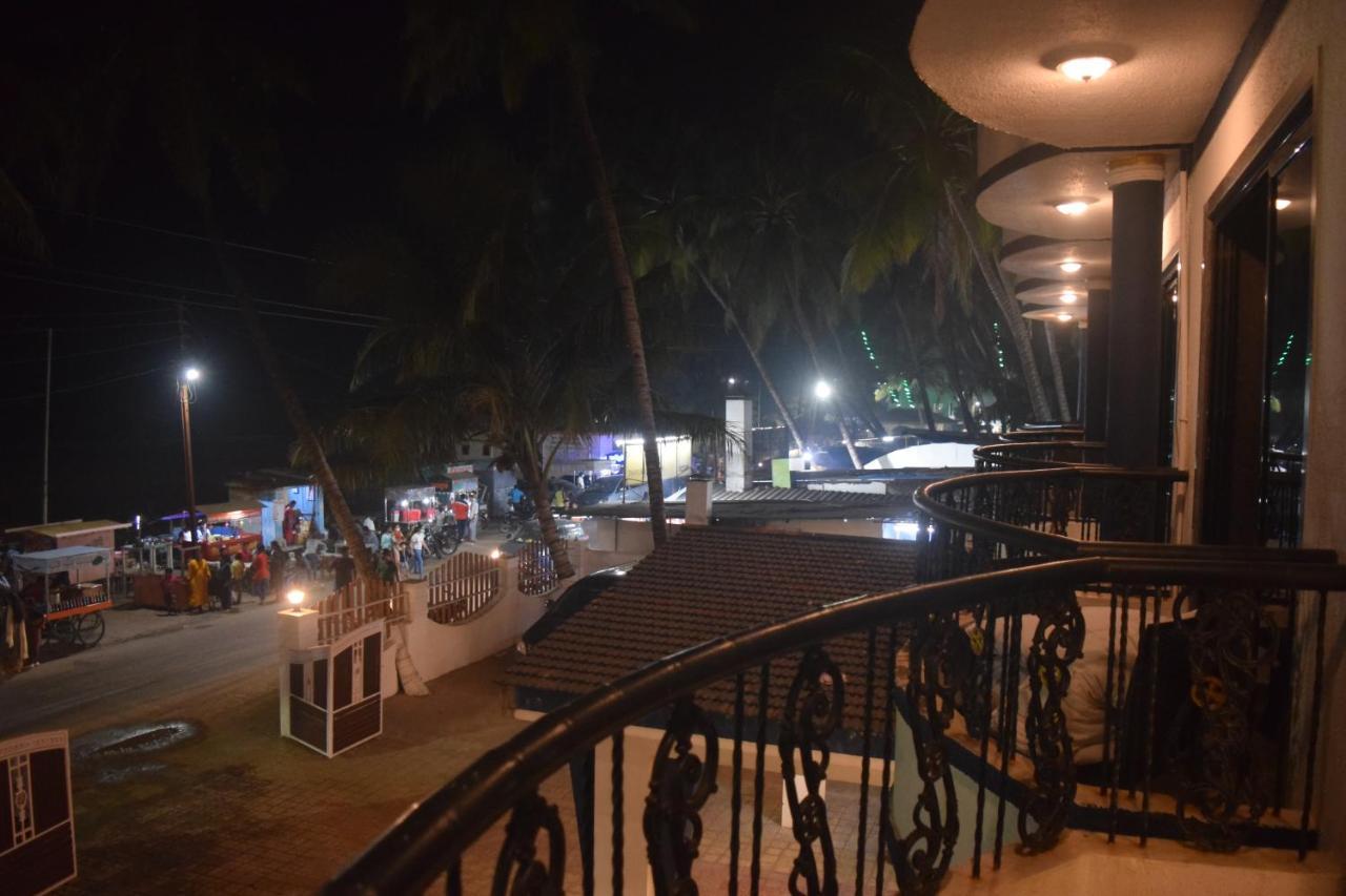 Hotel Murud Marina Екстериор снимка