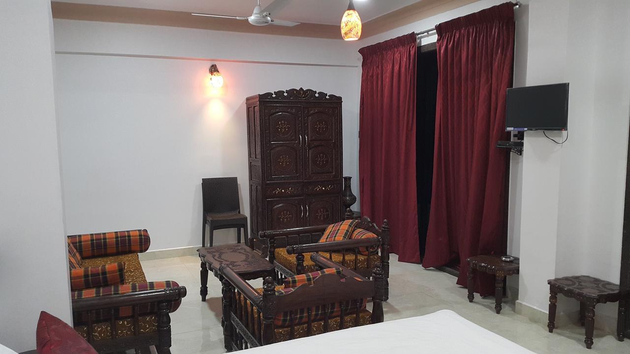 Hotel Murud Marina Екстериор снимка