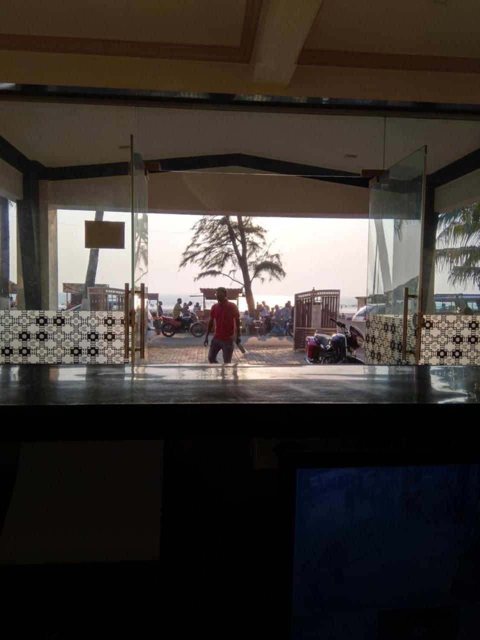 Hotel Murud Marina Екстериор снимка
