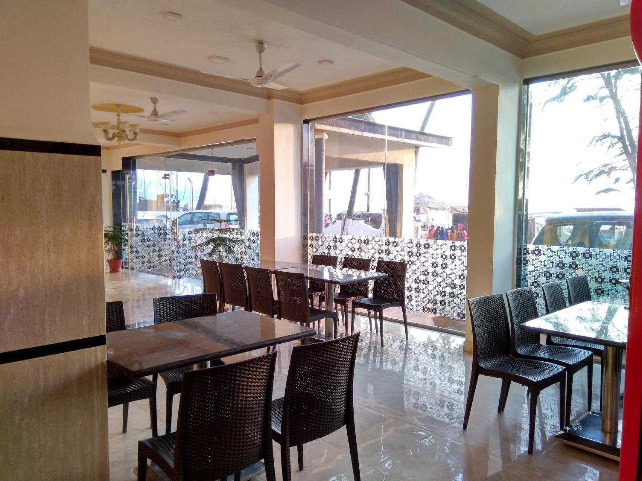 Hotel Murud Marina Екстериор снимка